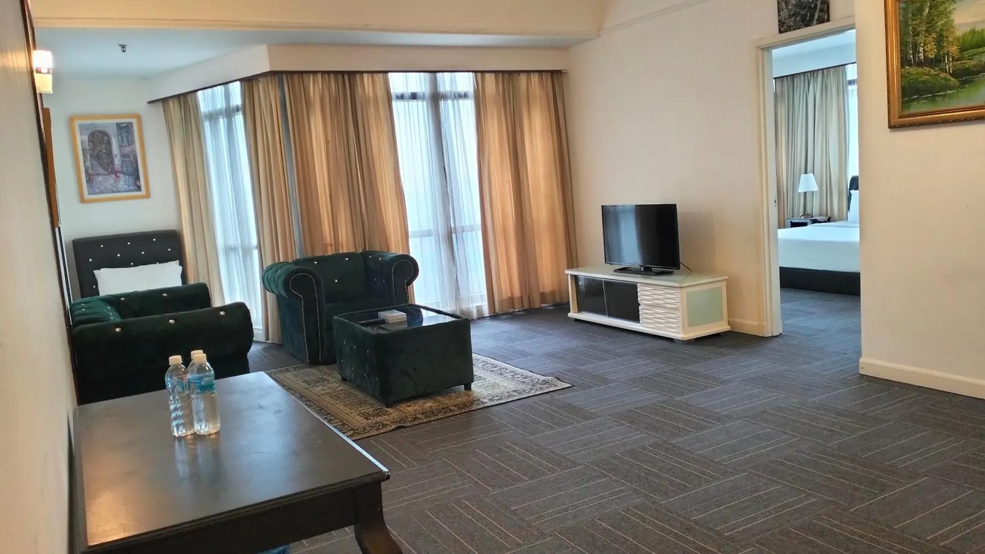 Apartment Berjaya Times Square Service Suite By Luna Kuala Lumpur